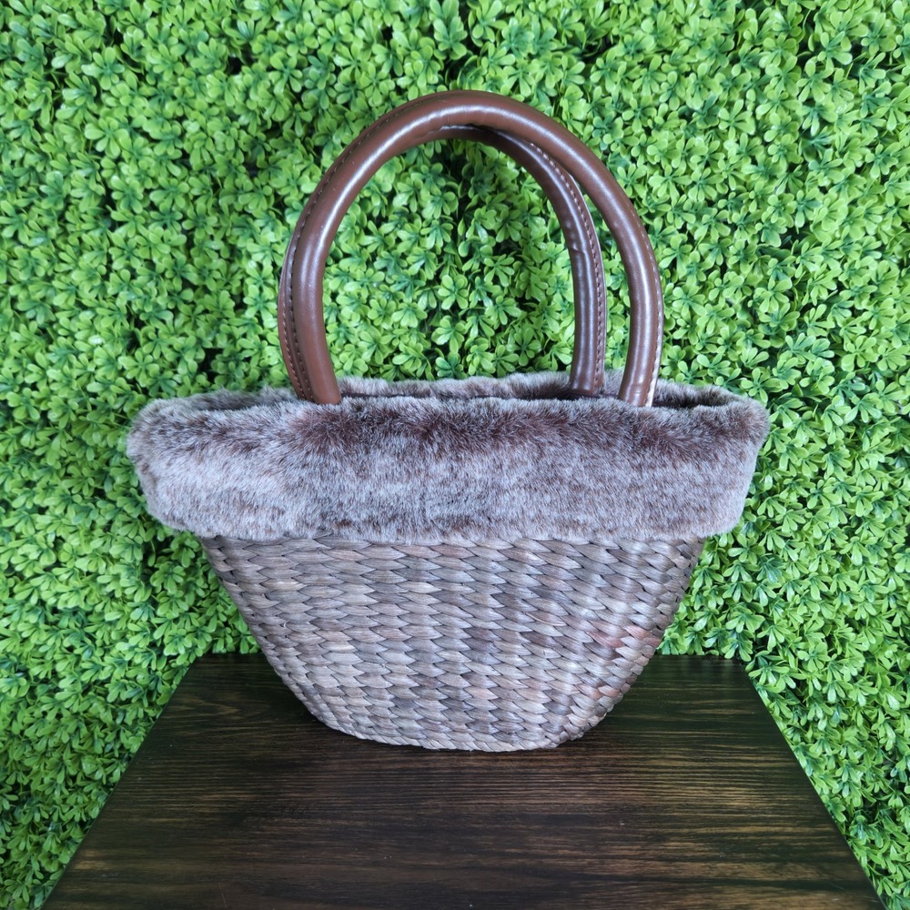 Bath & Body Works Brown Woven Straw Tote Bag with Faux Fur Trim Boho Basket Bag